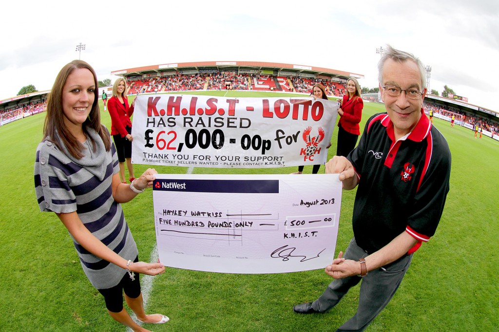 Hayley Watkiss Receives Her Winning Cheque